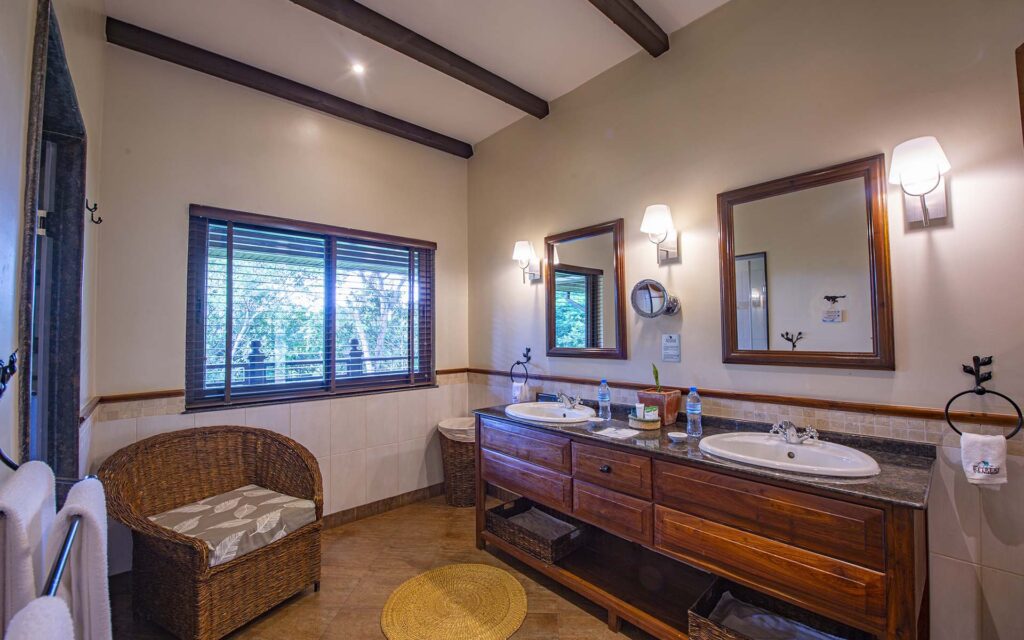 His-and-her basins in a Twin or Double Villa bathroom