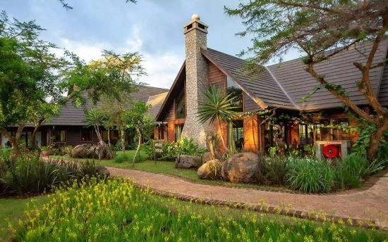 fire-chimney-nest-lounge-external
