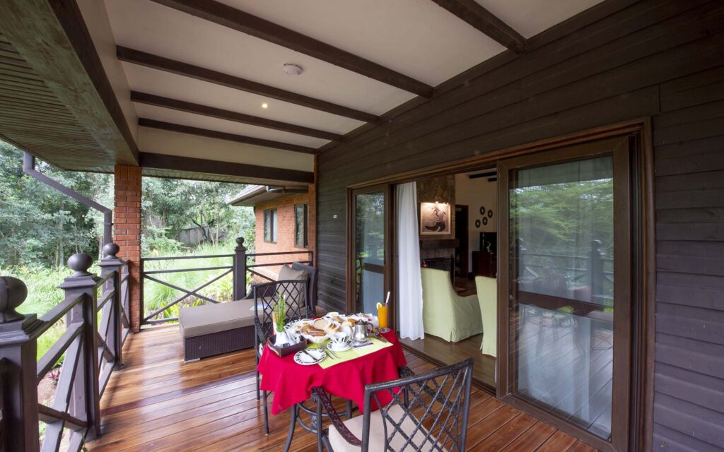 Deck for 2 bedroom classical Villa