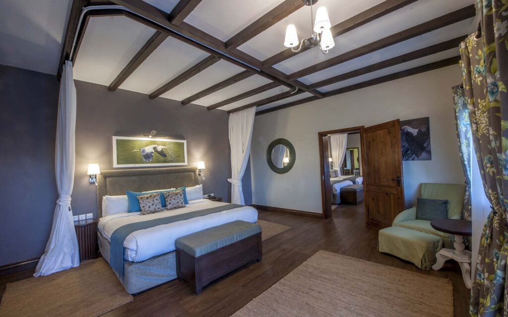 Interconnected Villa showing King bed