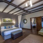 Interconnected Villa showing King bed